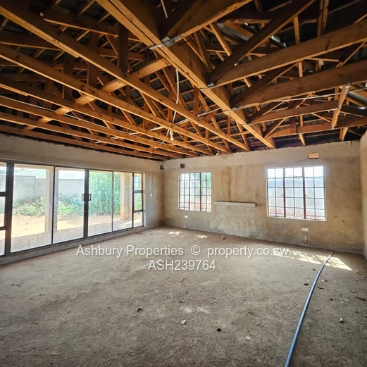 Belvedere 4-Bed Home on 1,300m² — Garage & Staff