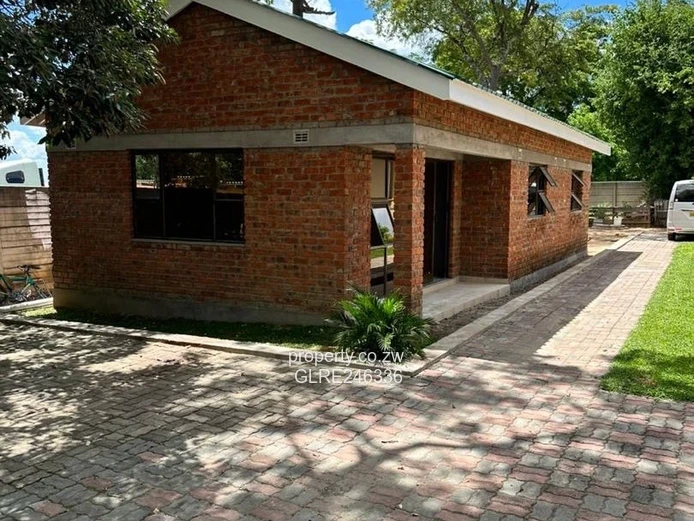 Exposed-brick 2-Bed Cottage in Waterfalls — Borehole & Driveway