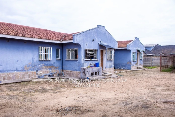 Chadcombe 3 bedroomed house for sale