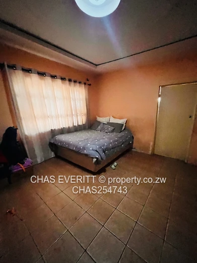 Zimre Park 3 Bedroomed House For Sale
