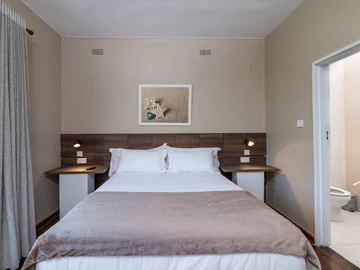 4 Bedroom Garden Flat