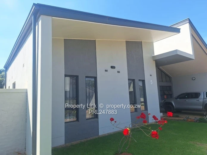 Freestanding 3 Bed Townhouse In A Secure Complex