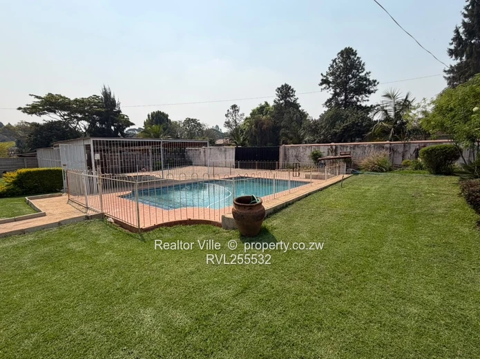 7 Bedroom House for Rent in Borrowdale