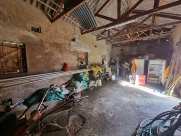 Farm & Agricultural Land