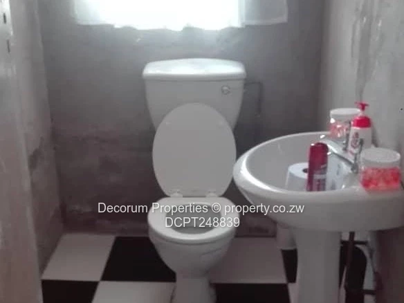 ?? **Chitungwiza Unit B – Family Home For Sale | 