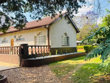 6 Bedroom House