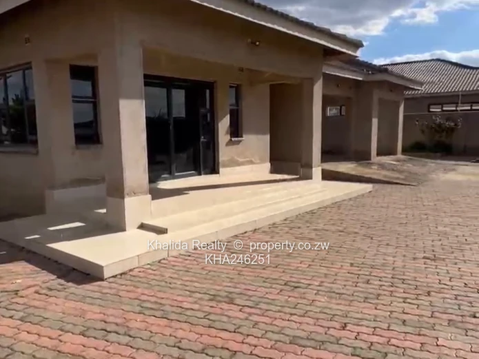 Sandton House to let