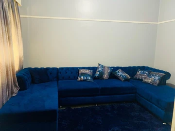 2 Bedroom Flat & Apartment