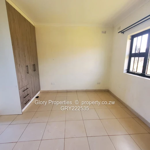 Beautiful 3-Bedroom Cottage for Rent in Gletwin