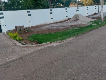 Stands & Residential Land