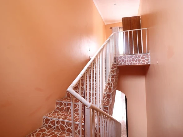 7 Bedroom House