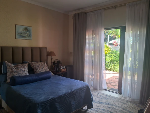 3 Bedroom Flat & Apartment