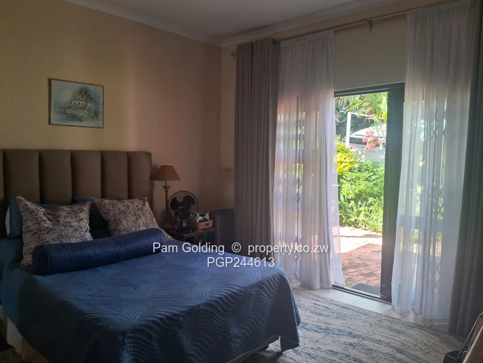 Charming 3 Bedroom Townhouse Newlands