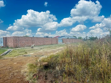 Stands & Residential Land