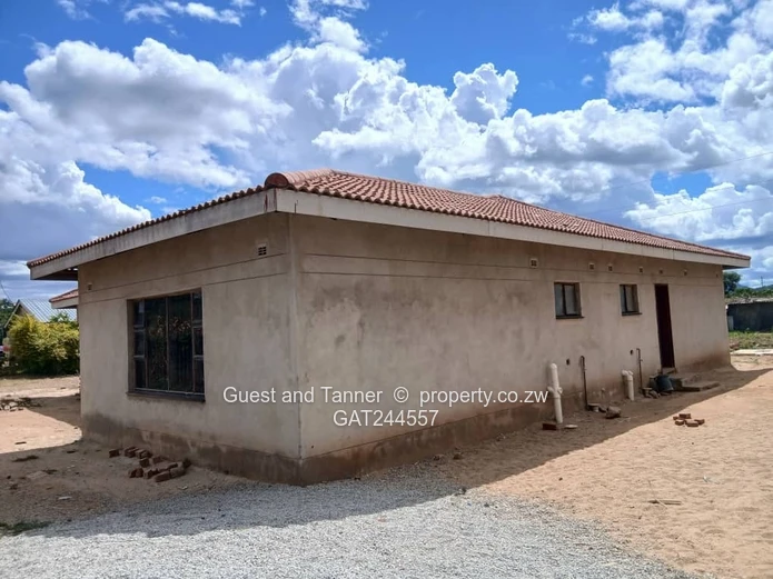 5-Bedroom House For Sale In Golden Heights