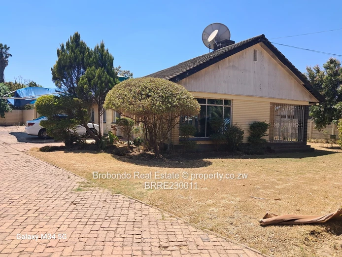 Commercial Property for Rent in Eastlea