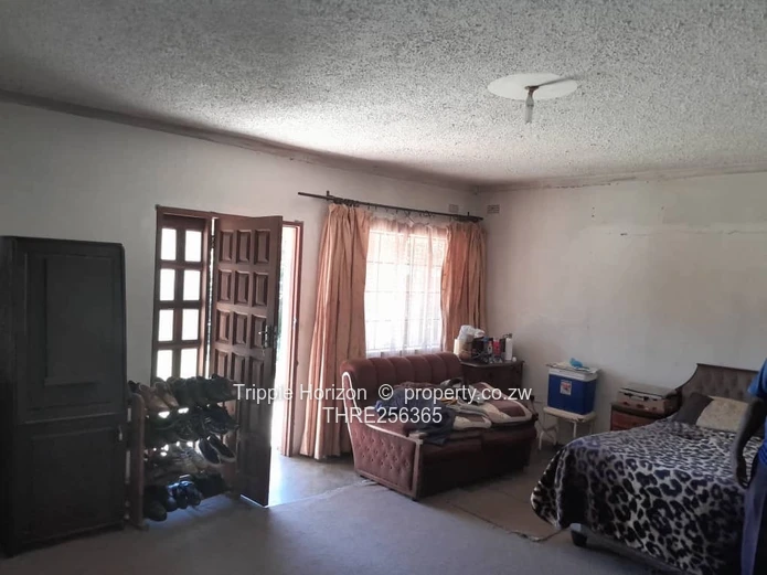 4-Bed House Borrowdale West – Large Garden & Borehole