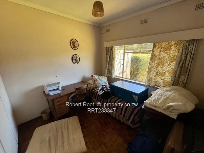 3 bed flat in Mount Pleasant