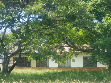 Your own peri-urban paradise awaits!