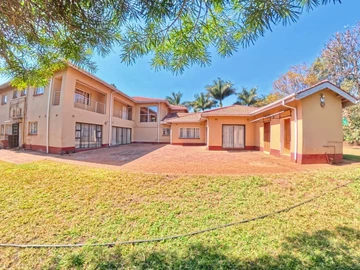 8 Bedroom House