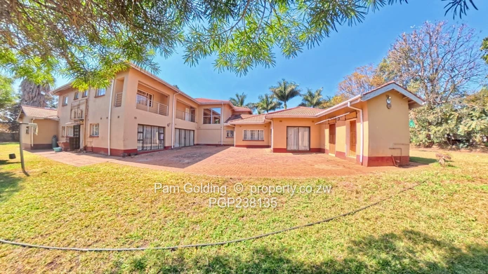 A grand palatial home- 8 bedrooms, 6 en-suite, Borehole, triple garages