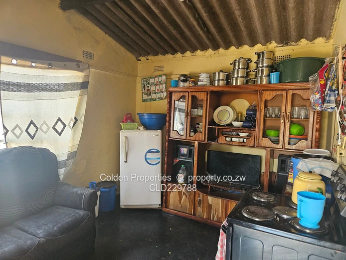 Neat 4-Bed Starter Home in Central Marondera - Gated Yard (Sole Mandate)