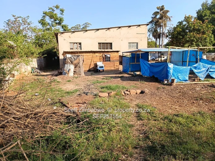 Walled Workshop & Warehouse 2325m² — Chinhoyi, Good ZESA (Sole Mandate)