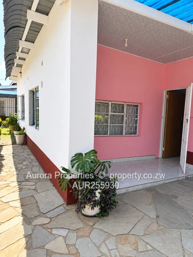 ?? To Let | Avondale West