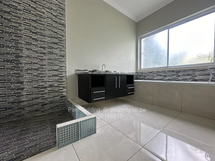 Stunning 3 Bedroom Home to Rent - Arlington Estate 