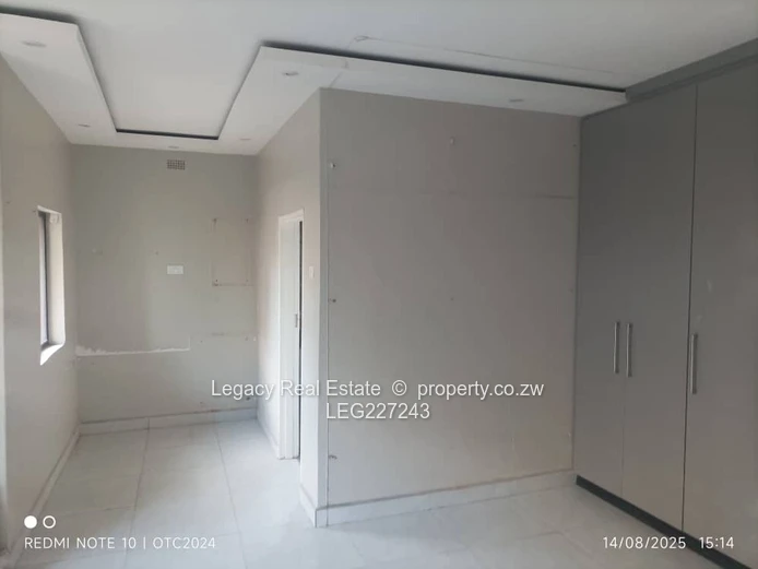 Neat and  spacious apartment 