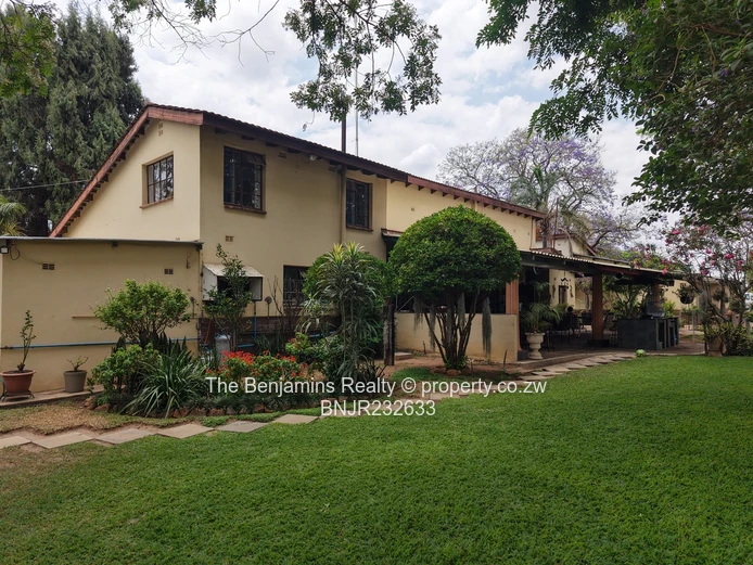 A Character-Filled 3-Acre Multi-Residence Property 