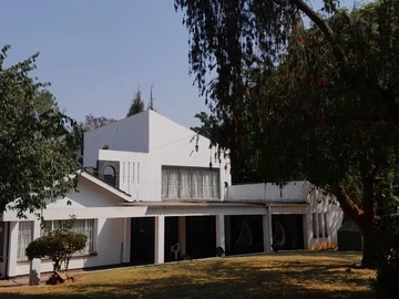 6 Bedroom House