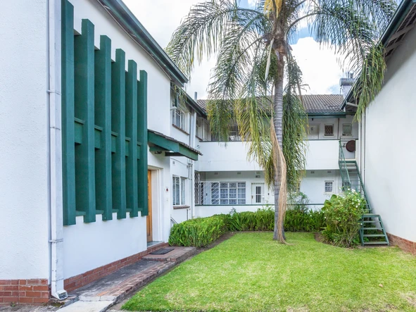 3 Bedroom Garden Flat