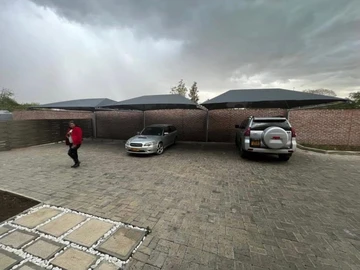 4 Bedroom Flat & Apartment