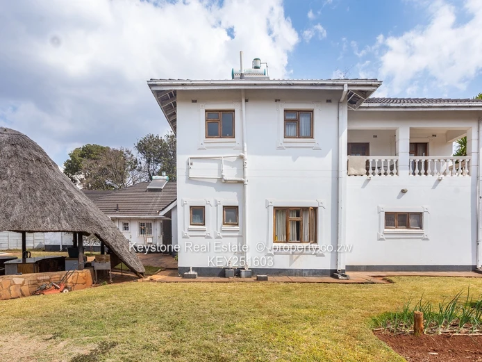 5 Bed Split Level Family Home for Sale (Sole Mandate)