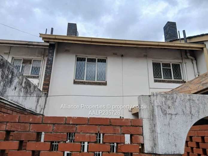 Duplex Investment: 3-Bed Unit with Garage & Deeds in Central Avenues Location