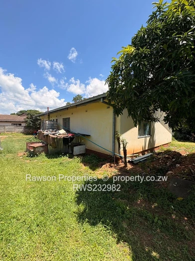 Chinhoyi Mzari House!  (Sole Mandate)