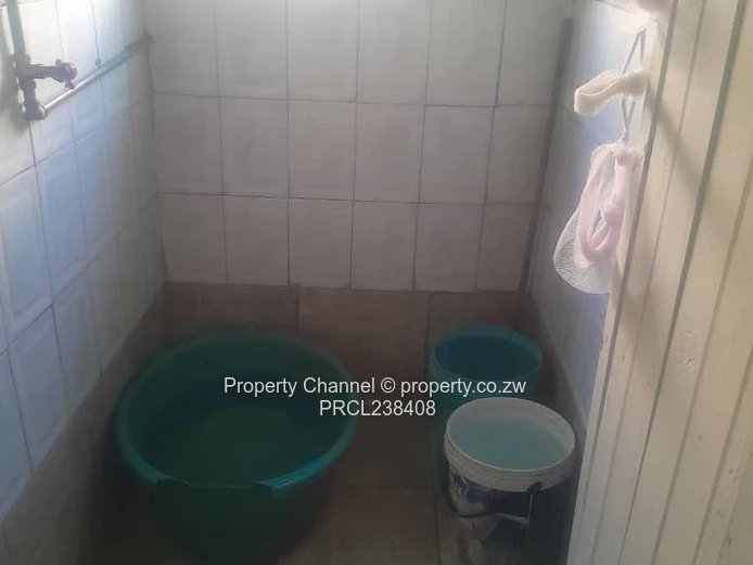 NEHOSHO – Senga | 6-Roomed House for Sale