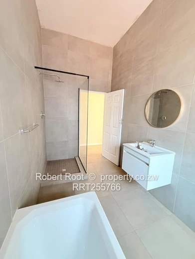 Lovely 4 bed cluster with upstairs loft!