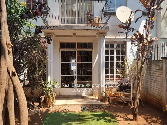 Duplex Flat Opposite Avenues Clinic