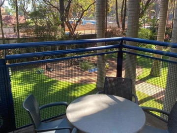 3 Bedroom Flat & Apartment