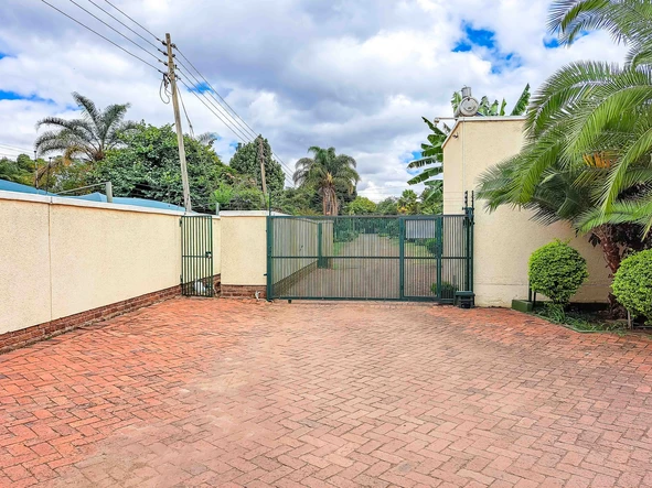 3 Bedroom Garden Flat