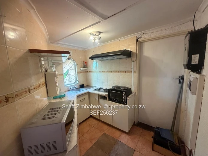 All-Inclusive 2-Bedroom Flatlet with Solar & Pool | Glen Lorne