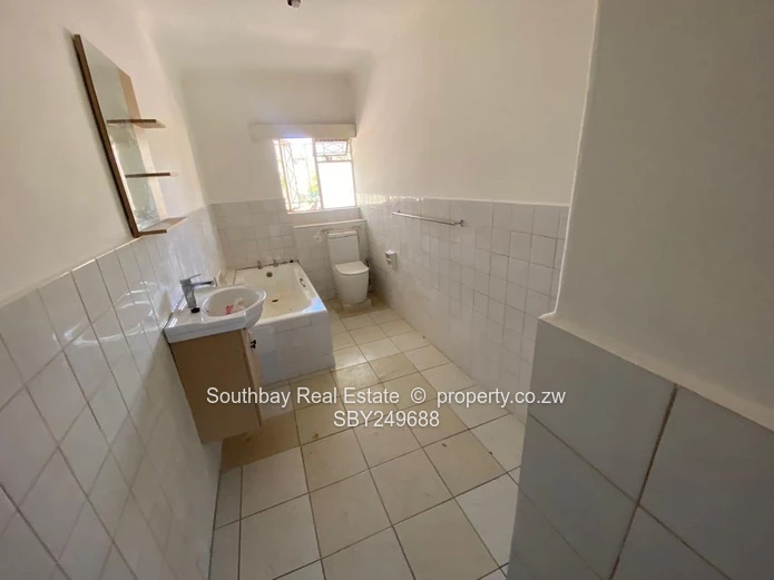 Elegant 3 bedroom Duplex Townhouse (Sole Mandate)