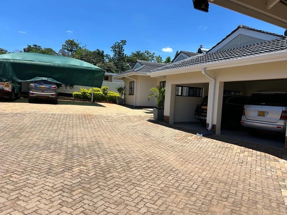 6 Bedroom House