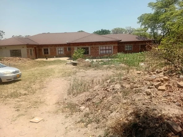 5 Bedroom House