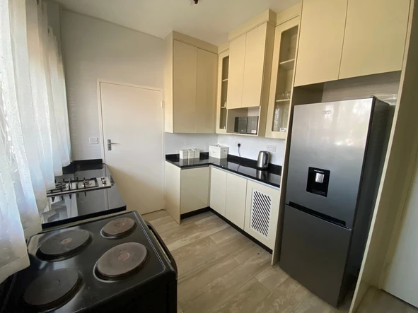 3 Bedroom Flat & Apartment