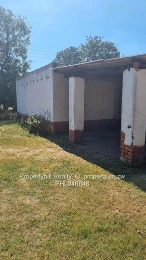 Vacant  House Cottage Available For Immediate Occupation  (Sole Mandate)