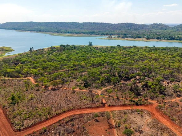Commercial & Industrial Land