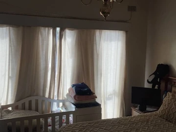 3 Bedroom Flat & Apartment